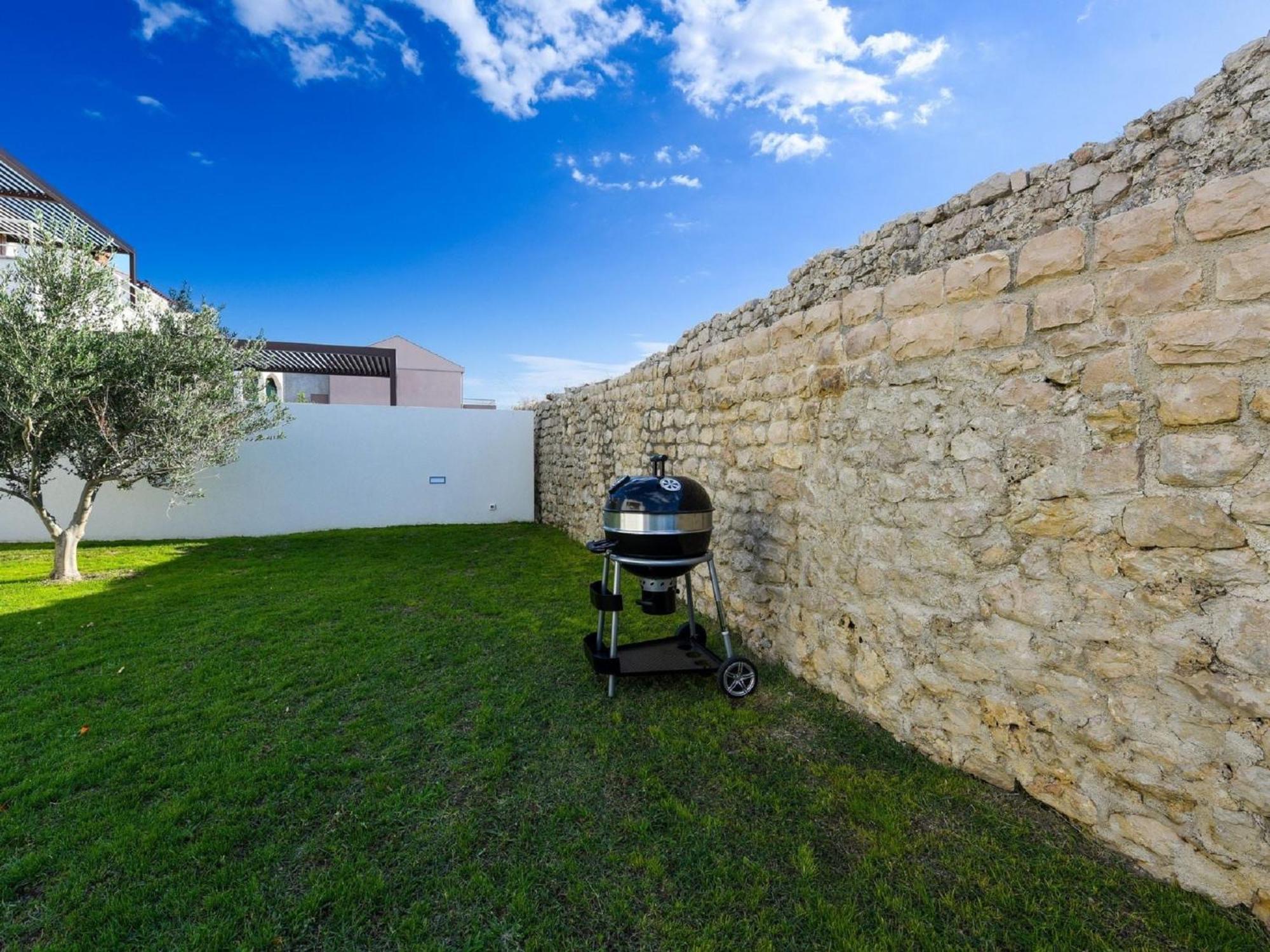 Modern Villa In Nin With Terrace Dış mekan fotoğraf