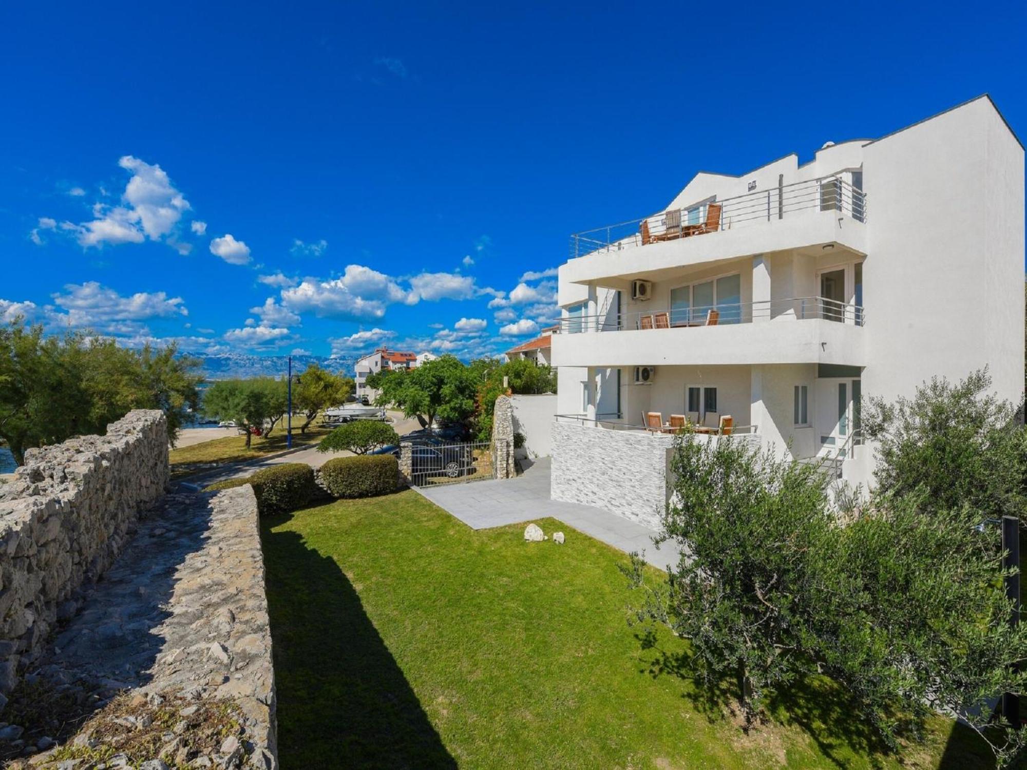 Modern Villa In Nin With Terrace Dış mekan fotoğraf